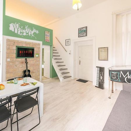 Happy Home Fox - Apartment With Free Pinball Machine Budapest Exterior photo