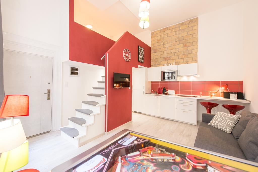 Happy Home Fox - Apartment With Free Pinball Machine Budapest Exterior photo