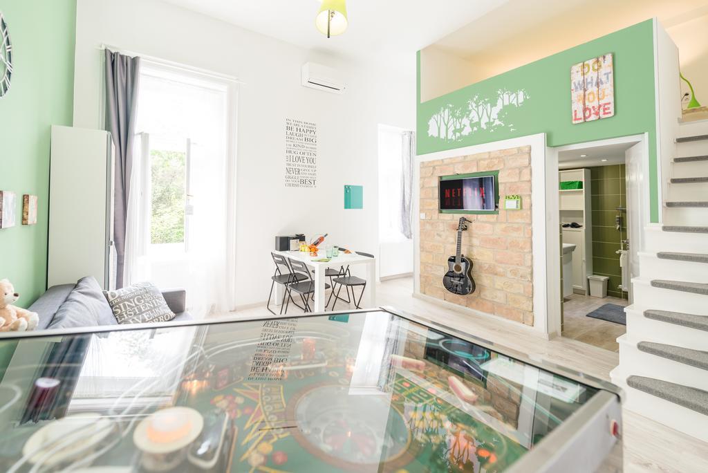 Happy Home Fox - Apartment With Free Pinball Machine Budapest Exterior photo